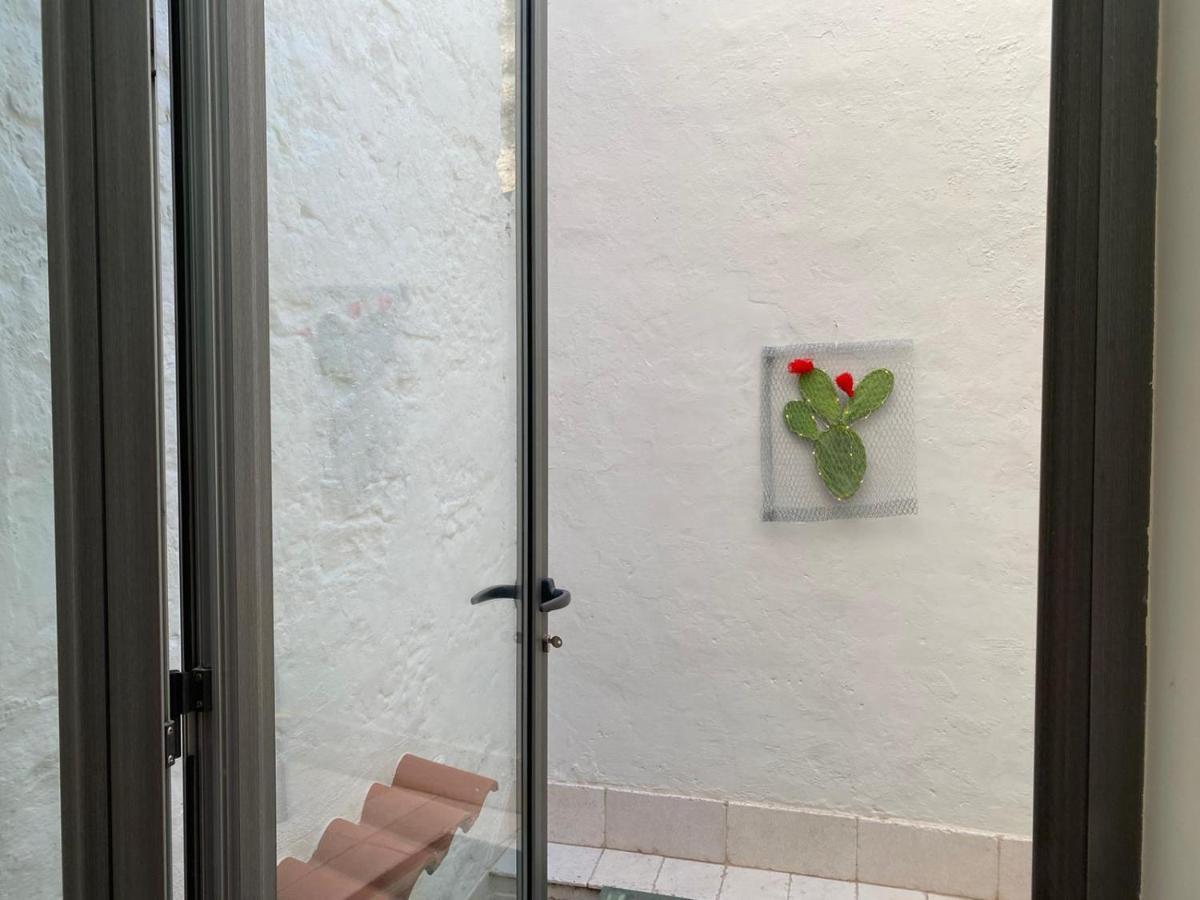 Casa Vacanze Disque Rouge Trani Zewnętrze zdjęcie